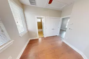 2021 Geniveive Ln, Austin, TX 78741 - Photo 14