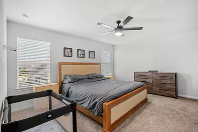 148 Hidalgo Lane, Elgin, TX 78621 - Photo 24