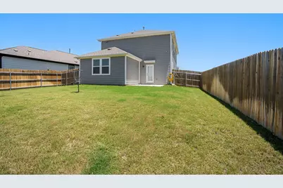 148 Hidalgo Lane, Elgin, TX 78621 - Photo 34