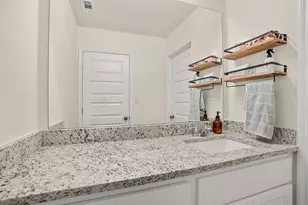 148 Hidalgo Ln, Elgin, TX 78621 - Photo 30