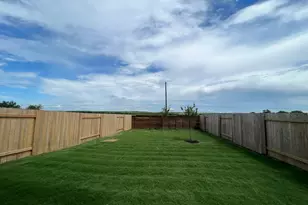 7221 Spotted Leaf Wy, Del Valle, TX 78617 - Photo 12