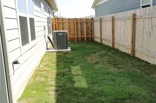 10504 Alemoor Dr, Austin, TX 78747 - Photo 18