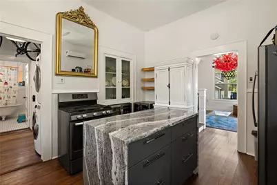 1120 W 7th Street, Austin, TX 78703 - Photo 12