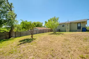 1719 Adina St, Austin, TX 78721 - Photo 2