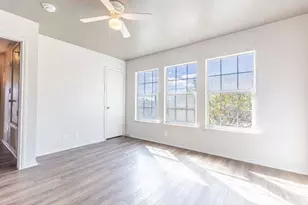 1422 Meadow Pkwy, San Marcos, TX 78666 - Photo 18