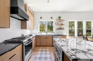 5607 Tura Ln, Austin, TX 78721 - Photo 10