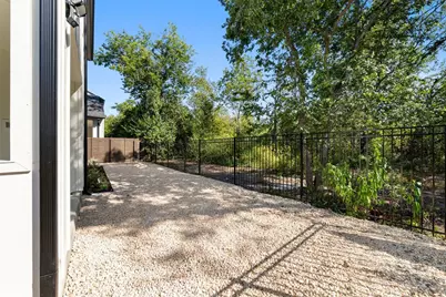 5607 Tura Lane #2, Austin, TX 78721 - Photo 32