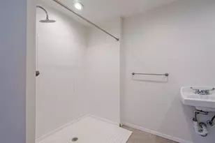 2106 Lamplight Village Cir, Austin, TX 78727 - Photo 10