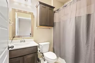 1416 Waterloo Shore Ln, Austin, TX 78741 - Photo 20