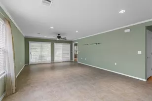 318 Barrington Farm Ct, Georgetown, TX 78633 - Photo 10