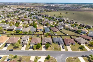 133 Lignite Dr, Jarrell, TX 76537 - Photo 28