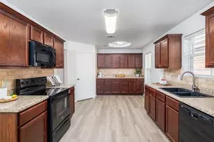 133 Lignite Dr, Jarrell, TX 76537 - Photo 8