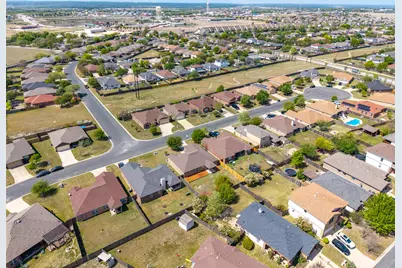 133 Lignite Drive, Jarrell, TX 76537 - Photo 32