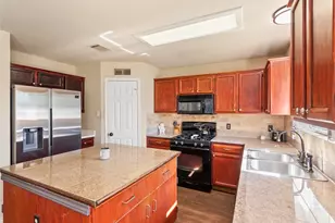 1111 Pathfinder Way, Round Rock, TX 78665 - Photo 12