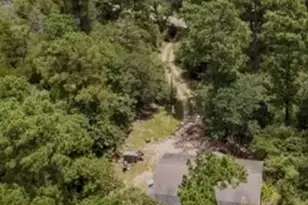 172 Pine Canyon Dr, Smithville, TX 78957 - Photo 2