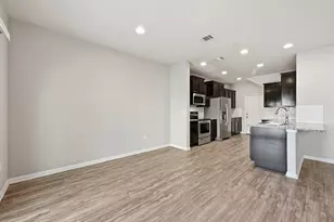 516 E Slaughter Ln, Austin, TX 78744 - Photo 8