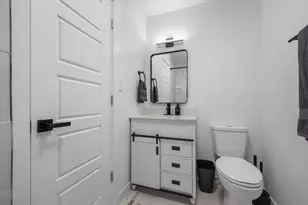 6413 Chimney Creek Cir, Austin, TX 78723 - Photo 16