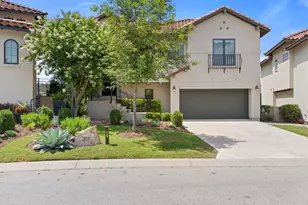 211 Honey Creek Ct, Austin, TX 78738 - Photo 2