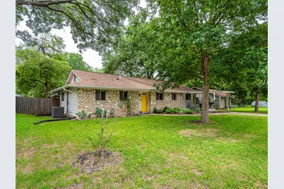 6801 Bryn Mawr Drive, Austin, TX 78723 - Photo 2