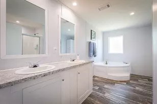 112 Jabali St, Cedar Creek, TX 78612 - Photo 12