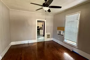711 N Bishop St, San Marcos, TX 78666 - Photo 6
