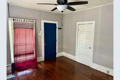 711 N Bishop Street, San Marcos, TX 78666 - Photo 8