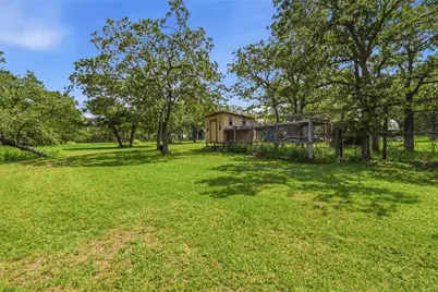 7921 Vista Ranch Road, Smithville, TX 78957 - Photo 26