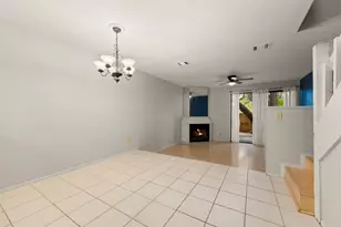 7122 Wood Hollow Dr, Austin, TX 78731 - Photo 10