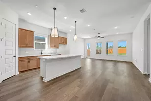 394 Bishop Wood Rd, Dripping Springs, TX 78620 - Photo 2