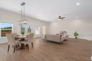 17701 Village Dr, Dripping Springs, TX 78620 - Photo 10