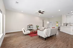 17701 Village Dr, Dripping Springs, TX 78620 - Photo 8