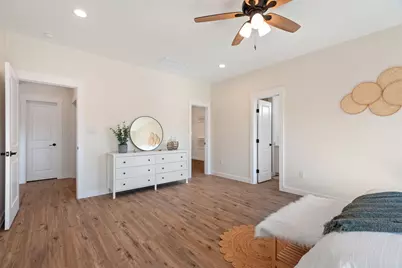 17701 Village Drive, Dripping Springs, TX 78620 - Photo 16