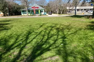 130 Olive St, San Marcos, TX 78666 - Photo 8