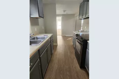 130 Olive Street #Unit 201B, San Marcos, TX 78666 - Photo 2