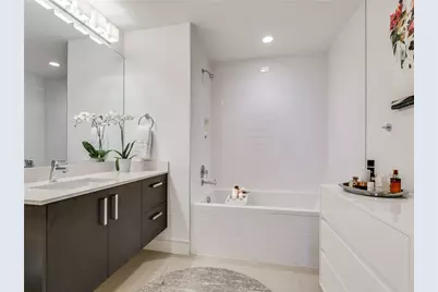 222 West Avenue #1802, Austin, TX 78701 - Photo 16