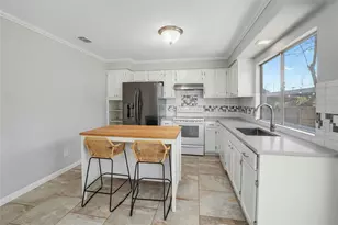 2002 Millay Dr, Austin, TX 78752 - Photo 12