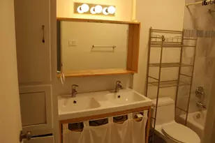 2713 St Edwards Cir, Austin, TX 78704 - Photo 8