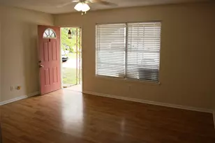 2713 St Edwards Cir, Austin, TX 78704 - Photo 2
