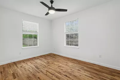 6307 Chesterfield Avenue, Austin, TX 78752 - Photo 10