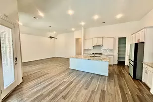 808 Clear Spring Ln, Leander, TX 78641 - Photo 2