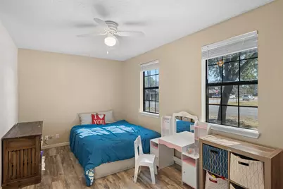 1479 E Hempstead Street, Giddings, TX 78942 - Photo 10