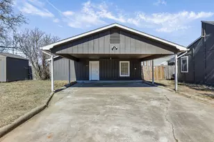 1479 E Hempstead St, Giddings, TX 78942 - Photo 4