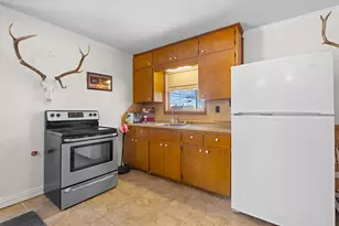 1479 E Hempstead St, Giddings, TX 78942 - Photo 26