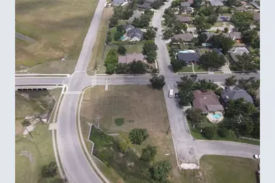 3949 Pinehurst Drive, Taylor, TX 76574 - Photo 6