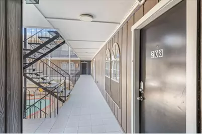 101 E 33rd Street #208, Austin, TX 78705 - Photo 2