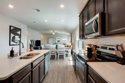 100 Contrada Grace Lane, Hutto, TX 78634 - Photo 8