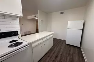 3304 Red River St, Austin, TX 78705 - Photo 4