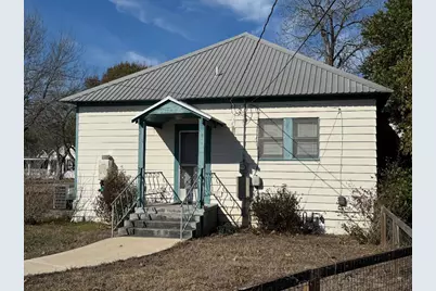 206 Bishop Street, Smithville, TX 78957 - Photo 4