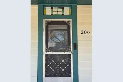 206 Bishop Street, Smithville, TX 78957 - Photo 2