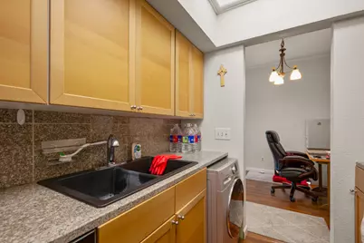 1509 W 39th 1/2 Street #208, Austin, TX 78756 - Photo 4